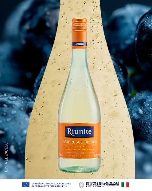 Vino Blanco Riunite 700ml